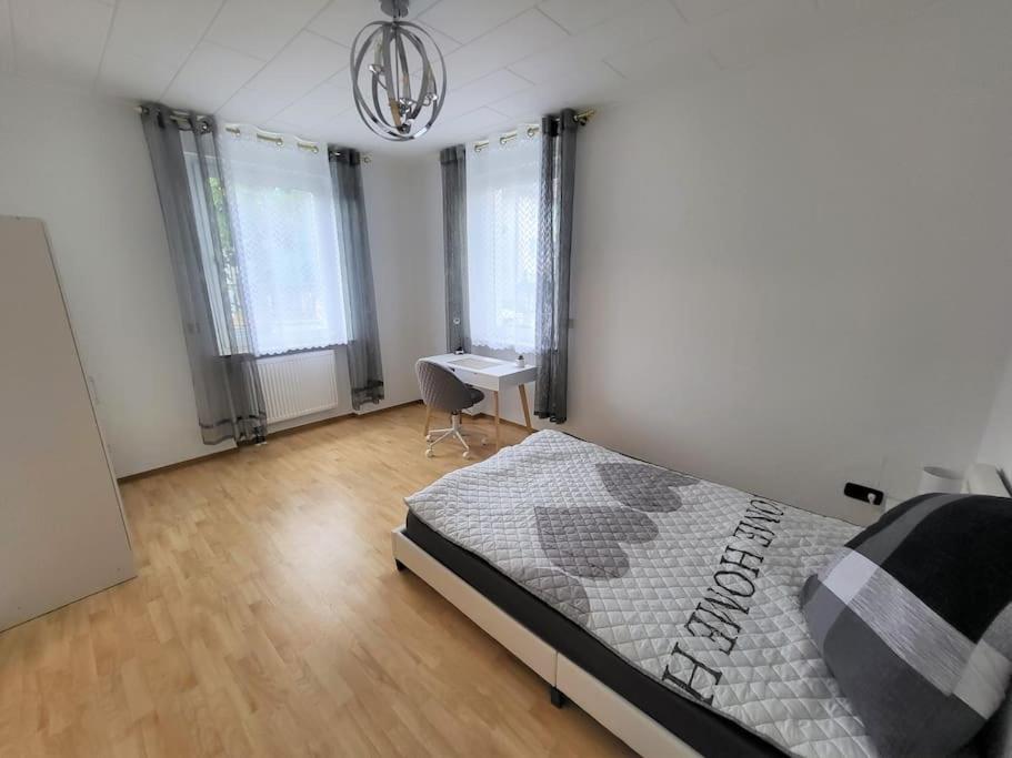 Appartement Moeblierte 3-zi Naehe Bwzk Koblenz (Rhineland-Palatinate)